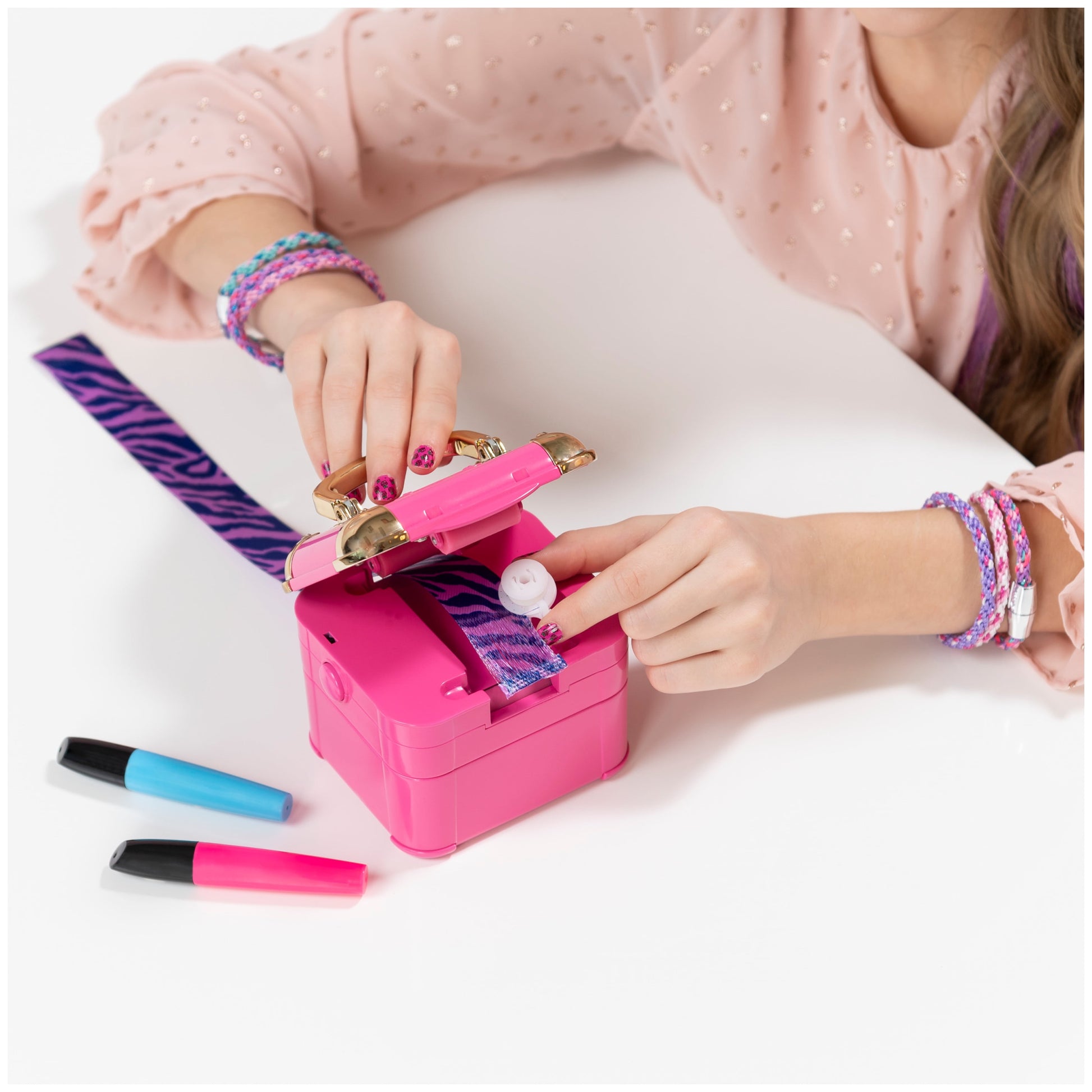 , Hollywood Hair Extension Maker with 12 Customizable Extensions and Accessories, for Kids Aged 8 and Up